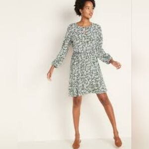 Old Navy Waist-Defined Keyhole Dress